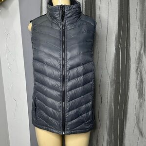 Calvin Klein Charcoal Puffer Vest Smart Phone Pocket Wind Resistant Placket